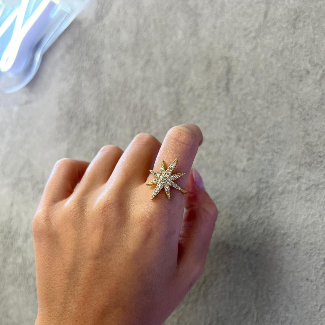 Anillo Lucian