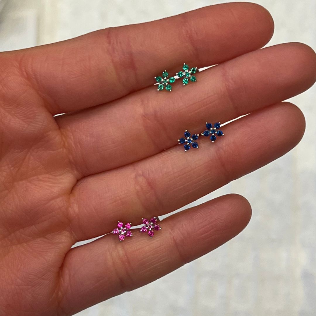 Aretes mini flor