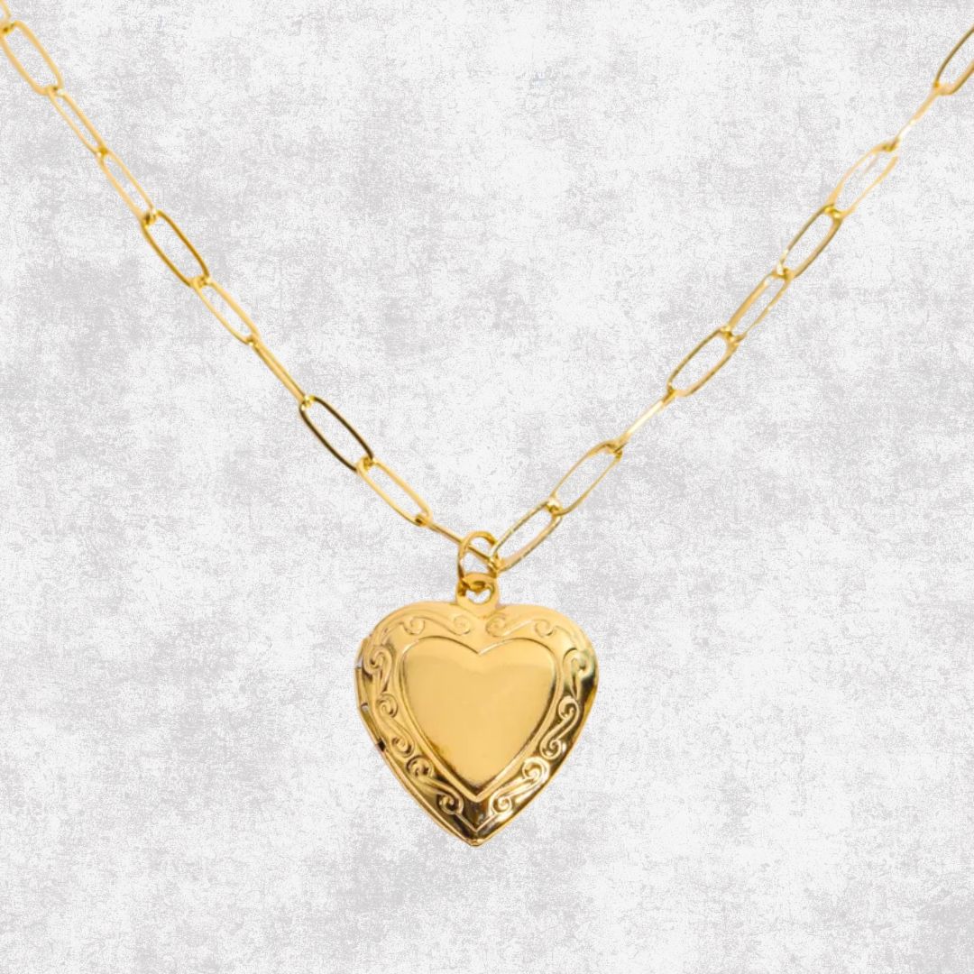 Collar Relicario Corazon